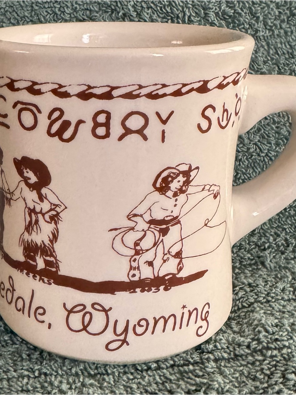 Vintage Western themed Pinedale , Wyoming souvenir mug. Stoneware. Never used